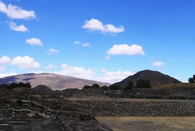 Teotihuacan-Pyramid-of-The-Sun jigsaw puzzle