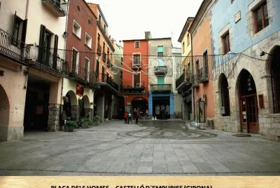 PLACA DELS HOMES â€“ CASTELLÃ“ DÂ´EMPURIES