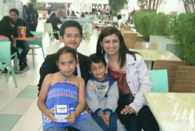 mami mome y ariel