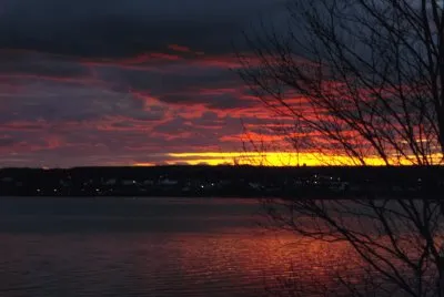 Dark red clouds at sunset     LJ