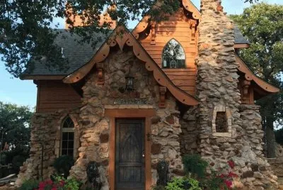 Hansel-Gretel House