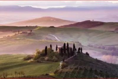 AMANECER EN TUSCANIA