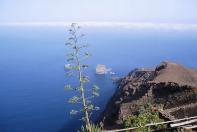 פאזל של Roque de El Salmor. El Hierro