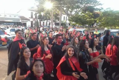 mas comparsas