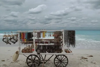 artesanÃ­as en Playas del Este Cuba