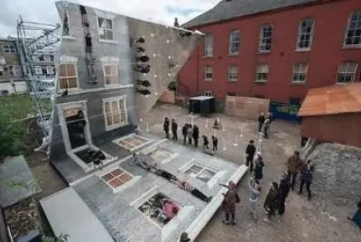 Mirror jigsaw puzzle