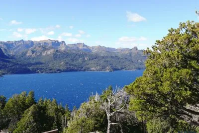 Lago Traful. NeuquÃ©n. Argentina jigsaw puzzle