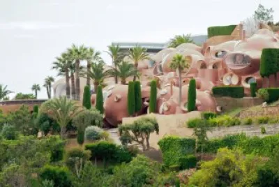 Antti Lovag jigsaw puzzle