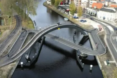 Puente Melkwebridge