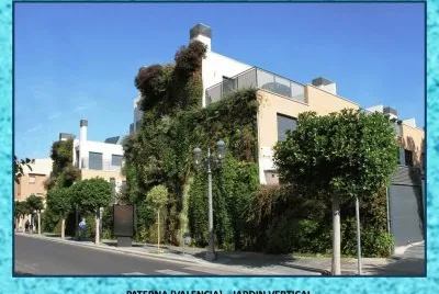 PATERNA (VALENCIA) â€“ JARDIN VERTICAL jigsaw puzzle