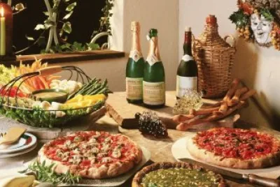 Pizza, Salad and Champagne-Yummy!