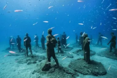 Esculturas bajo el Agua 5 por Jason Decaires Taylo