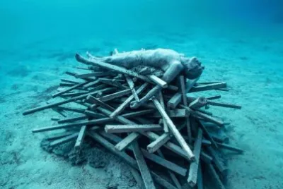 Esculturas bajo el Agua 10 por Jason Decaires Tayl