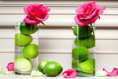 Centerpieces of Floating Limes and Roses