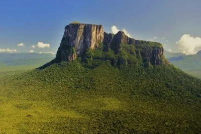 Cerro Autana. Edo. Amazonas - Venezuela