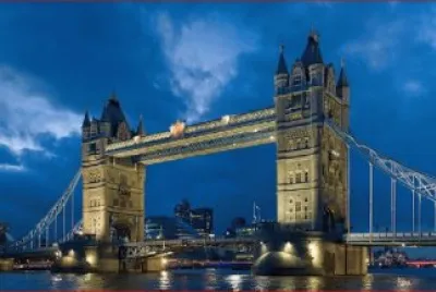 PUENTE EN LONDRES