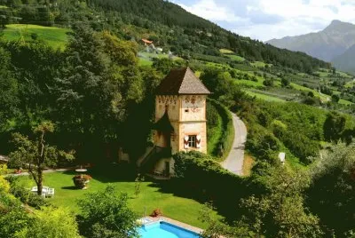 house_swimming_pool_mountain_ jigsaw puzzle