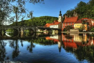 river_bridge_houses_ jigsaw puzzle