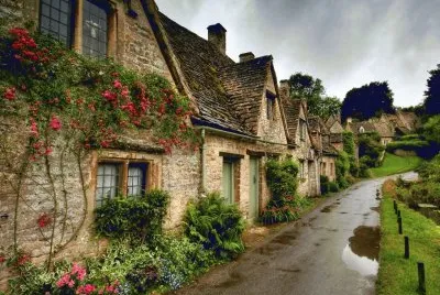פאזל של village_town_houses_