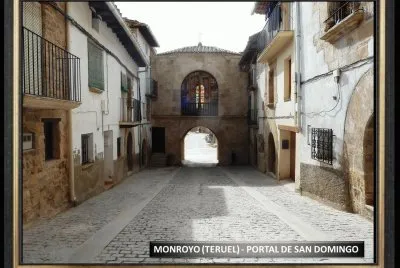 MONROYO (TERUEL) - PORTAL DE SAN DOMINGO