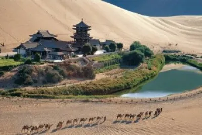 æ•¦ç…Œé³´æ²™å±±-æœˆç‰™æ³‰ jigsaw puzzle