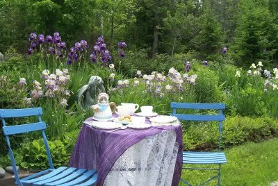 Pretty Garden Tea Setting jigsaw puzzle