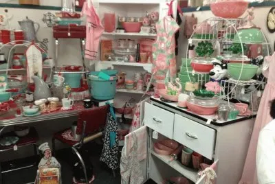 Retro Kitchenware Display