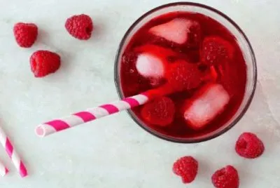 Agua de Frambuesa y Manzana