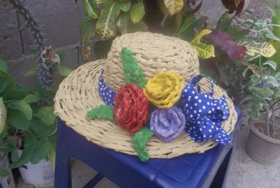 EL SOMBRERO DE PAPEL PERIODICO