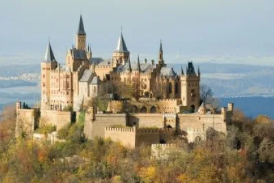 CASTILLO