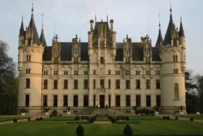 CASTILLO