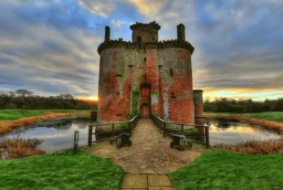 CASTILLO