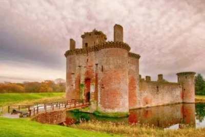 CASTILLO