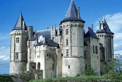 CASTILLO