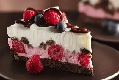 strawberry cake