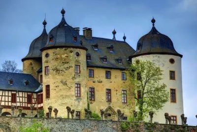 CASTILLO
