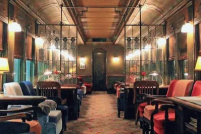 Tren del Norte de Sacramento, salÃ³n de descanso, U