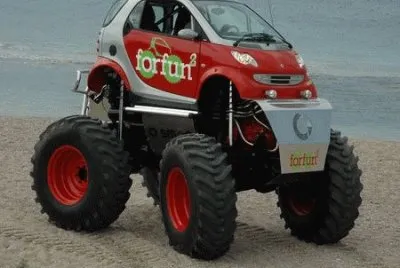 Auto 2006 Smart Monster Truck 84 HP