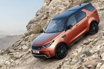Auto 2017 Land Rover Discovery 254 HP