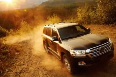 Auto 2017 Toyota Land Cruiser 381 HP