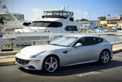 Auto Ferrari FF V12 660 HP