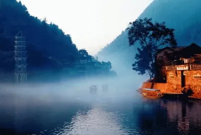 ä¸­åœ‹æ¹˜è¥¿æ™¯æ·±