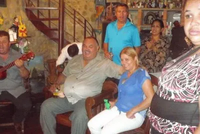 FAMILIA