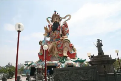 å°ç£é«˜é›„è“®æ± æ½­