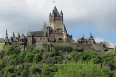 פאזל של castillo-de-reichsburg