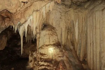 Cavernas de don Leo jigsaw puzzle