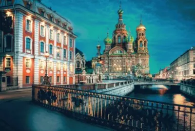 פאזל של Iglesia-St-Petersburg