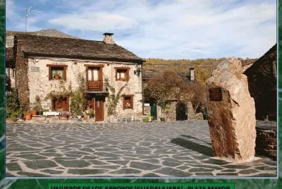 VALVERDE DE LOS ARROYOS (GUADALAJARA) â€“ PLAZA MAYOR