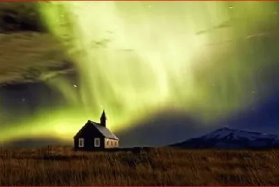 CASA CON AURORA