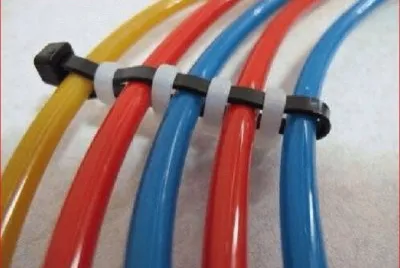 CABLES